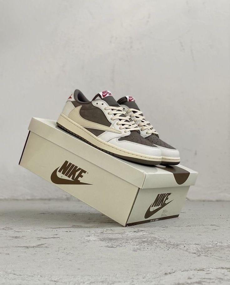 Air Jordan 1 Low Travis Scott Reverse Mocha Semi UA