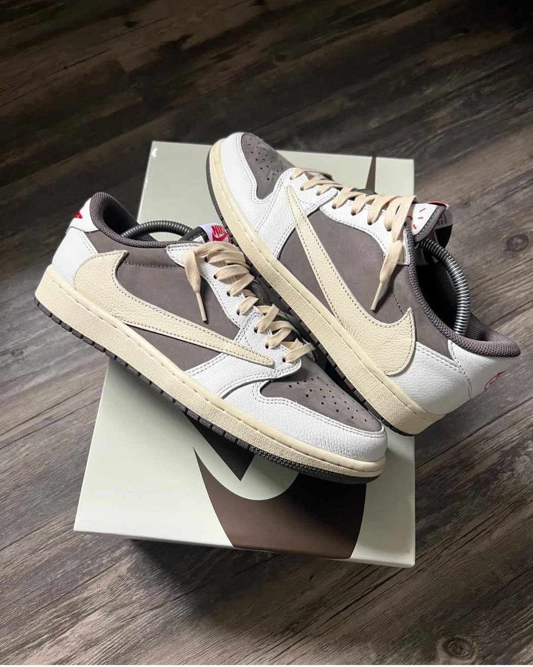 Air Jordan 1 Low Travis Scott Reverse Mocha Semi UA - Image 5