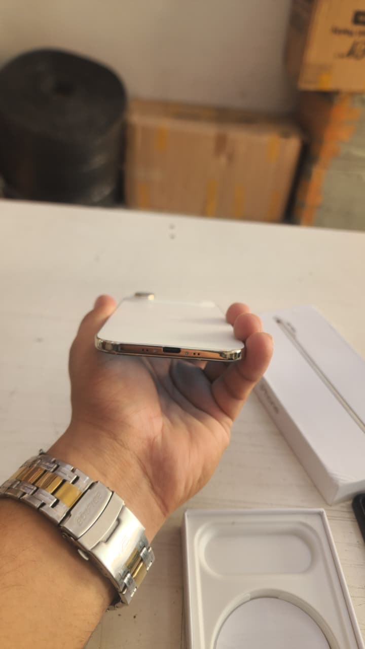 APPLE iPhone 17 Air (Clone)